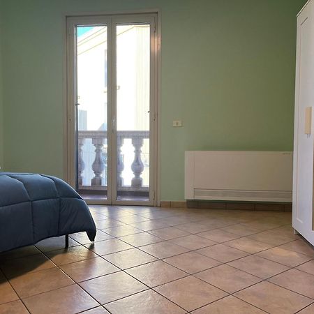 Casa Vacanza Donna Laura Barcellona-Pozzo di Gotto Exterior photo